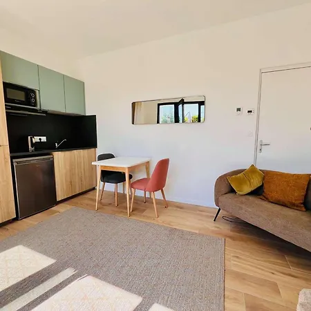 Apartment - Maison T2 Renovee Avec Jardin Clos, Proche Plages & Commerces, Parking, Wifi - Fr-1-478-285